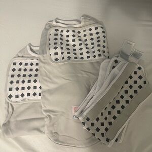 Nanit bundle - sleep sacks and chest straps